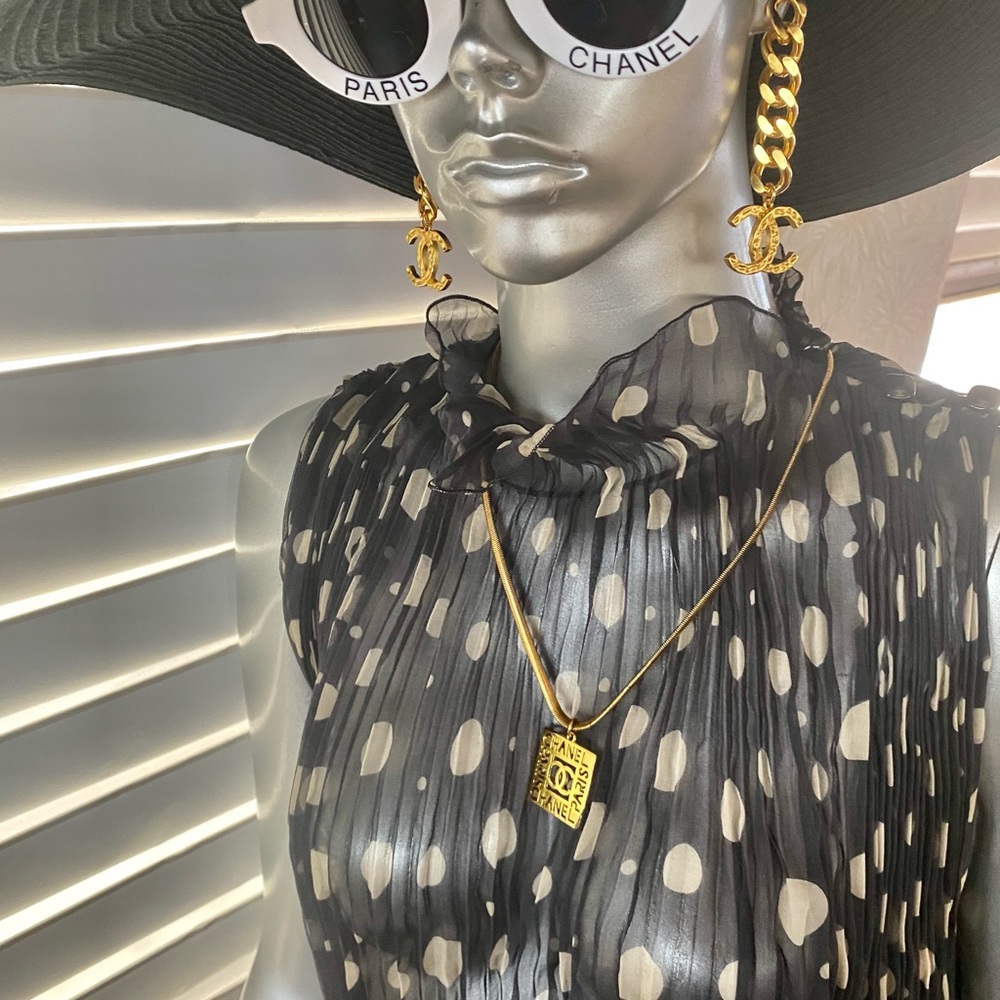 ‼️RESERVED-DO NOT BUY‼️Vintage Rare Chanel Paris - Picture 2 of 10